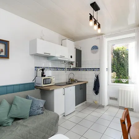 Nid Douillet Entre Et Port لو بولين